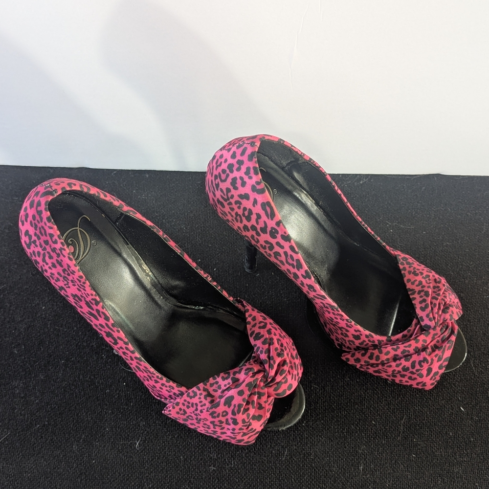 Delicious Pink and Black Leopard Print Heels